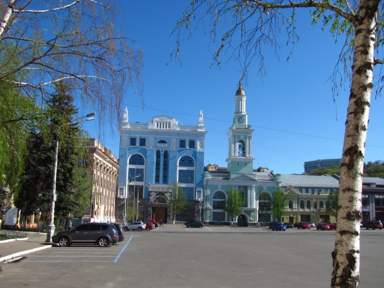 Контрактова площа
