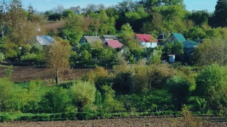 Село Витачів