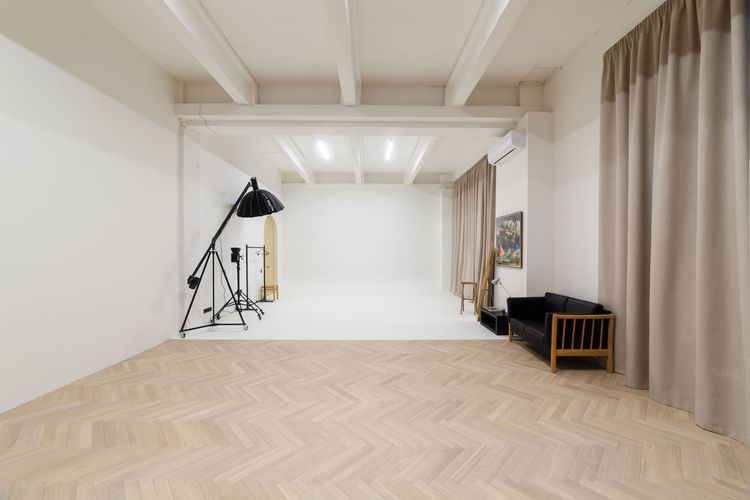 BRÓWN STUDIO