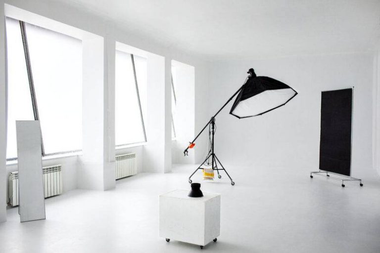 R18 Studio