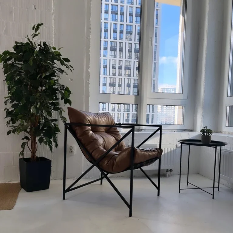 White Room 111