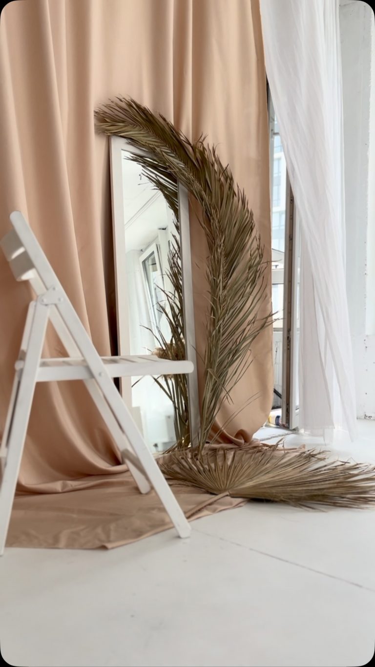 White Room 111
